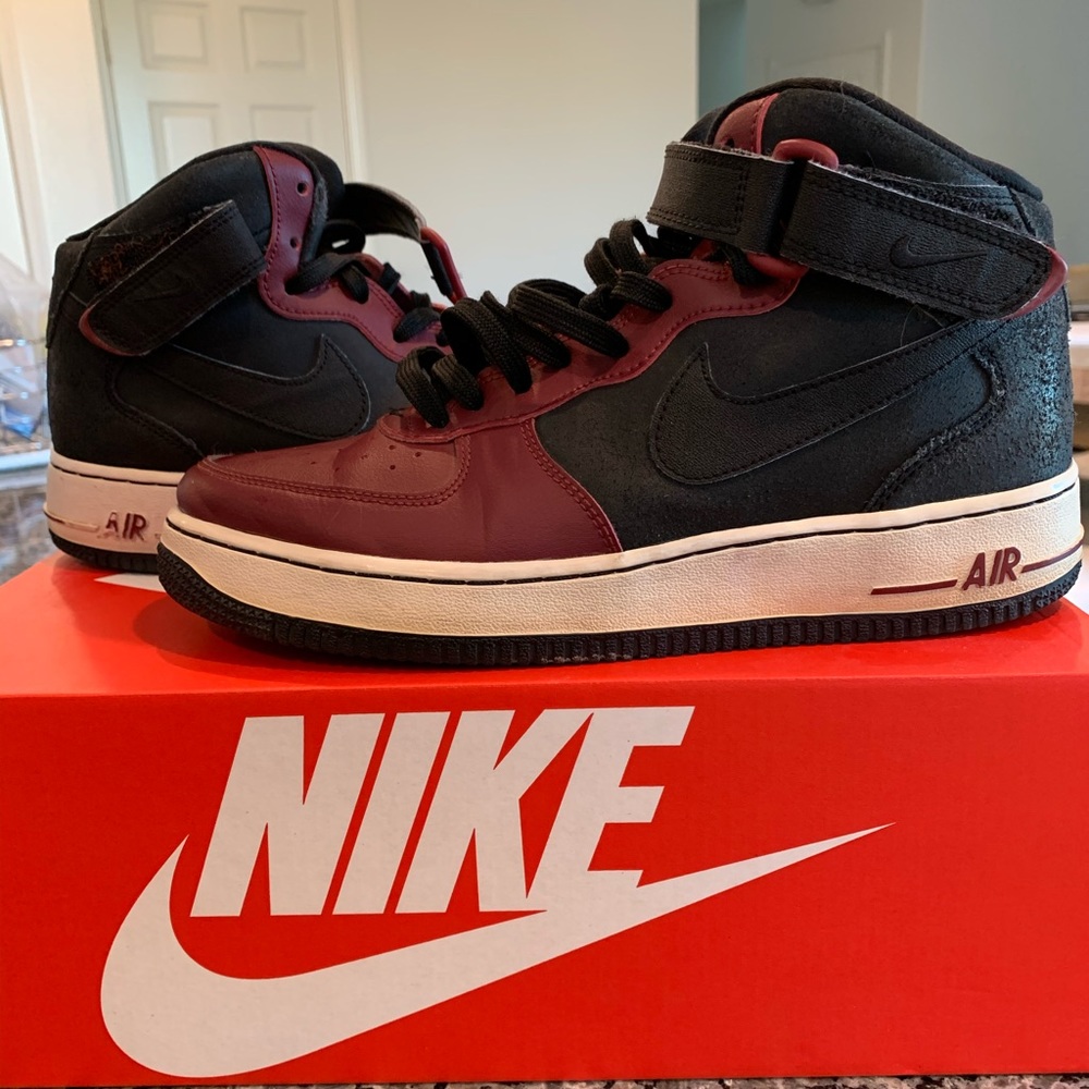 Nike Air Force 1 youth size 7